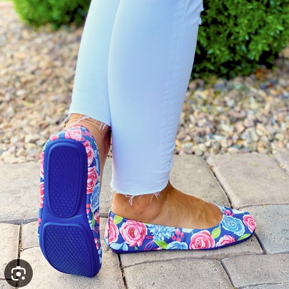 Storehouse flats Blue Freedom Floral **NEW**